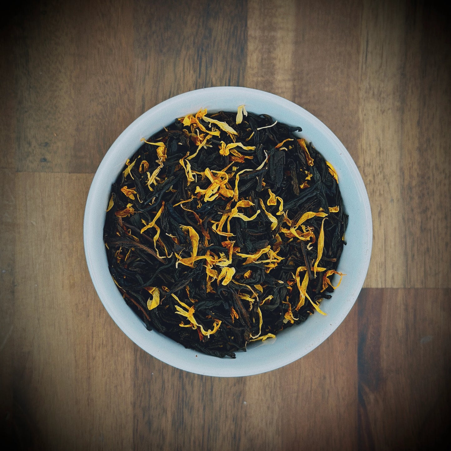 Mango Treat  |  A Blend of Black Tea, Organic Mango Flavor , Calendula Petals